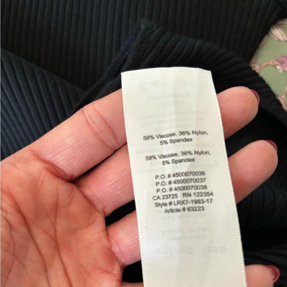 NWOT Aritzia Wilfred Black Short Sleeve Bodysuit - Picture 4 of 5